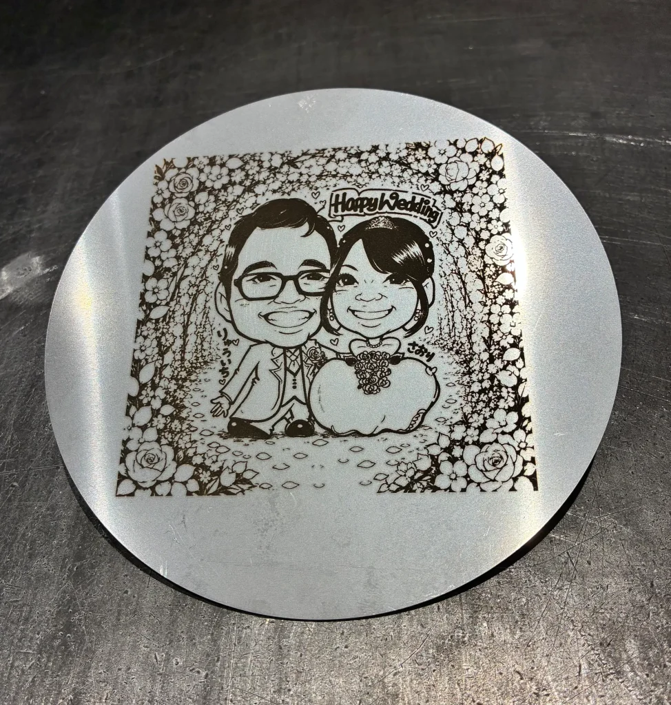 板金＋レーザー彫刻加工製作事例4